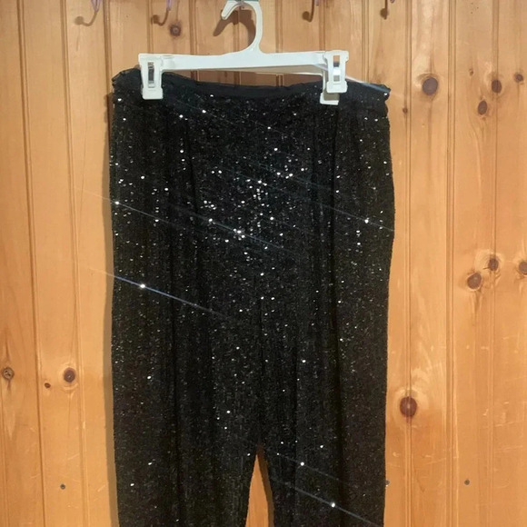 ‼️FARM RIO pants‼️ - Picture 2 of 7